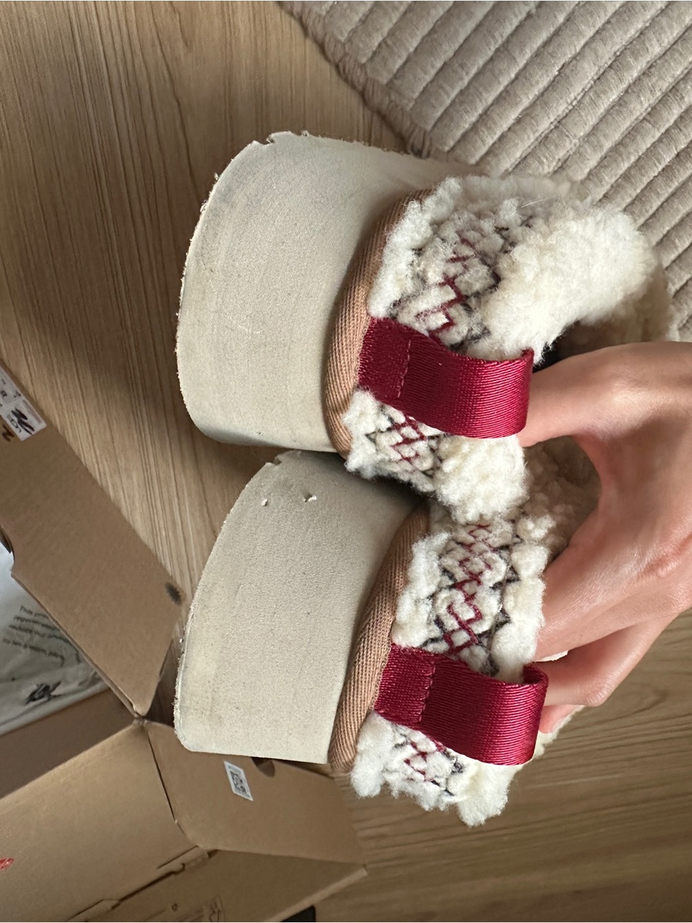 ugg tazz braid Sherpa braid size 8 women’s - Picture 6 of 6